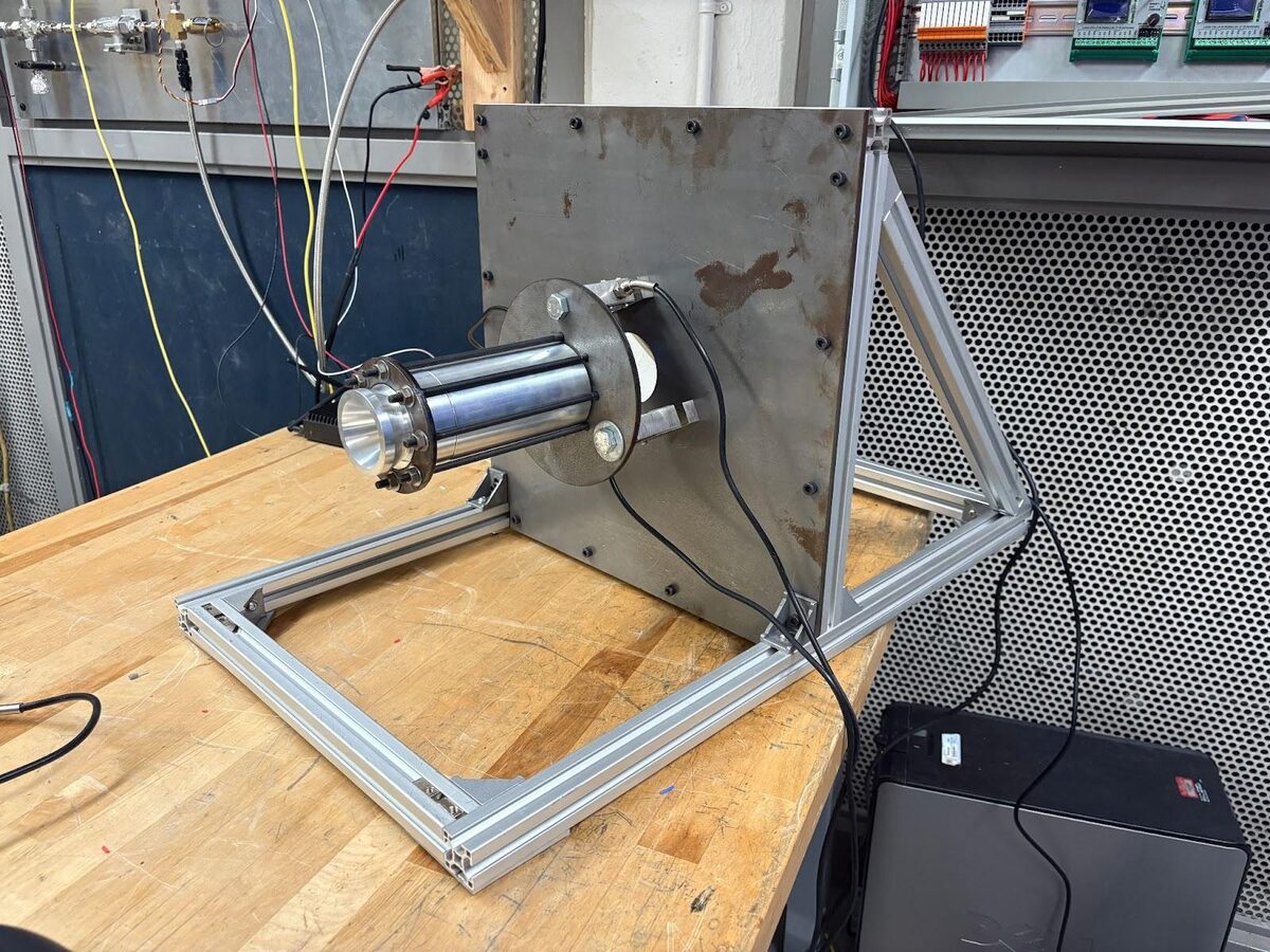Thrust stand assembled